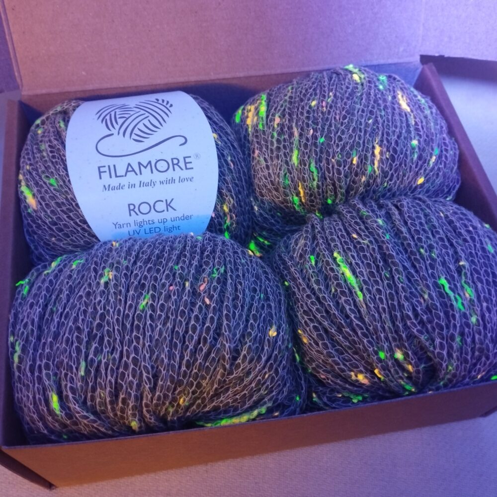 KIT REGALO - FILOLUCE merino e cotone che si illumina alla luce UV - immagine 2